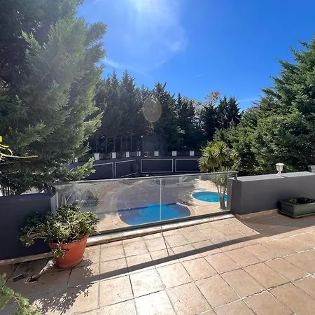 Διαμέρισμα Secure, Spacious, And Eclectic 1 To 3 Bedroom W Pool, Garden, Private Parking, Tennis Basketball Football Courts And Concierge Close To Istinye Park, Turkish Tennis Federation, And Acibadem Maslak Κωνσταντινούπολη