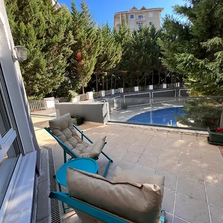Secure, Spacious, And Eclectic 1 To 3 Bedroom W Pool, Garden, Private Parking, Tennis Basketball Football Courts And Concierge Close To Istinye Park, Turkish Tennis Federation, And Acibadem Maslak Διαμέρισμα