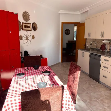Secure, Spacious, And Eclectic 1 To 3 Bedroom W Pool, Garden, Private Parking, Tennis Basketball Football Courts And Concierge Close To Istinye Park, Turkish Tennis Federation, And Acibadem Maslak * Κωνσταντινούπολη